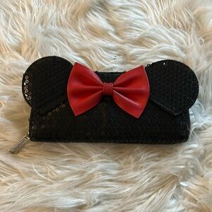 Disney Minnie Mouse Sequin Zipper Wallet